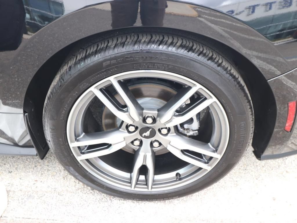 Certified 2024 Ford Mustang Coupe RWD image 12