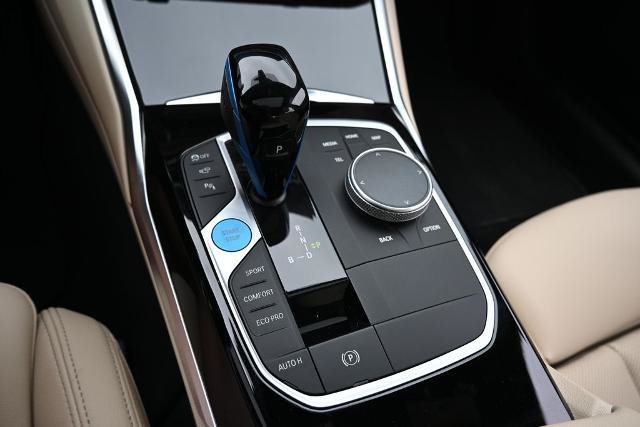 Used 2022 BMW i4 eDrive40 w/ Premium Package RWD image 35