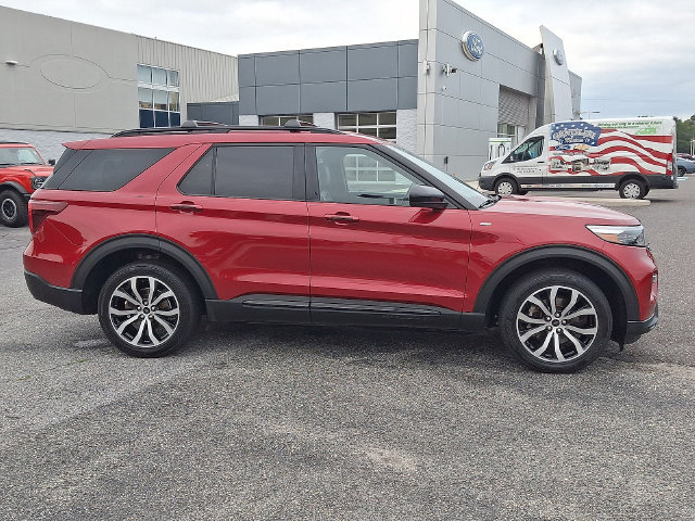 Certified 2022 Ford Explorer ST-Line w/ Class IV Trailer Tow Package AWD/4WD image 32