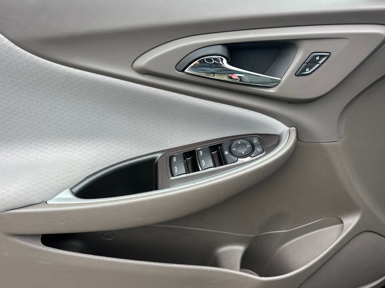 Used 2023 Chevrolet Malibu LT image 10