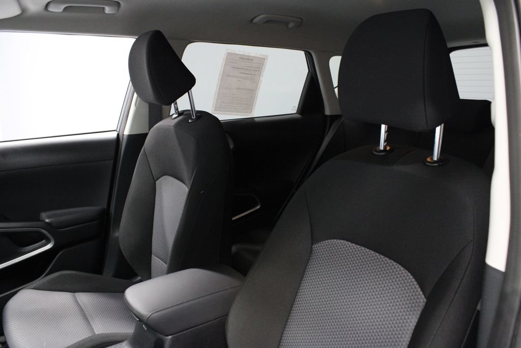 Used 2023 Kia Soul S FWD image 25