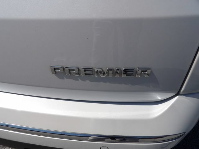 Used 2023 Chevrolet Traverse Premier w/ LPO, Floor Liner Package AWD/4WD image 14