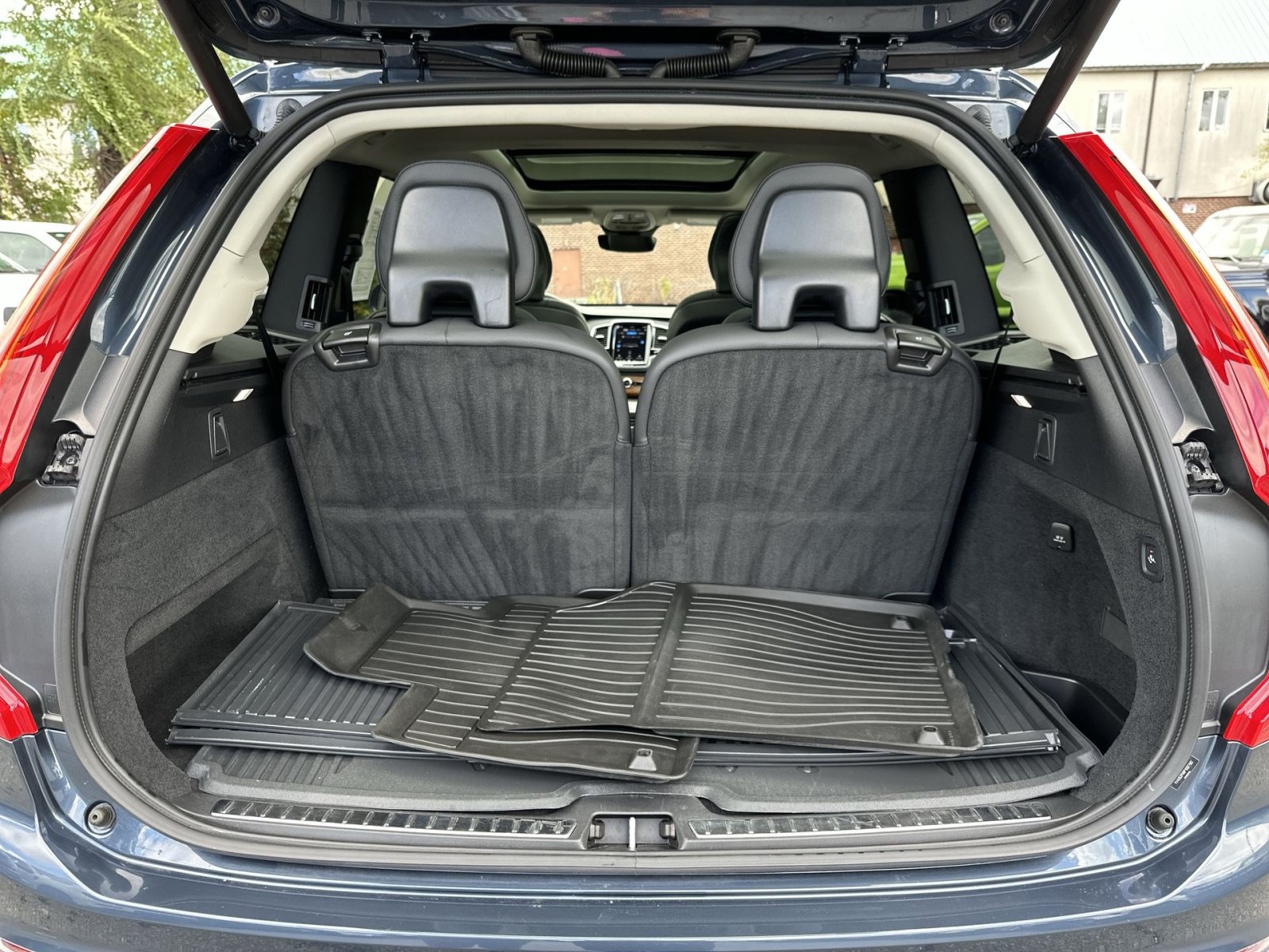 Used 2023 Volvo XC90 B6 Plus w/ Protection Package AWD/4WD image 27