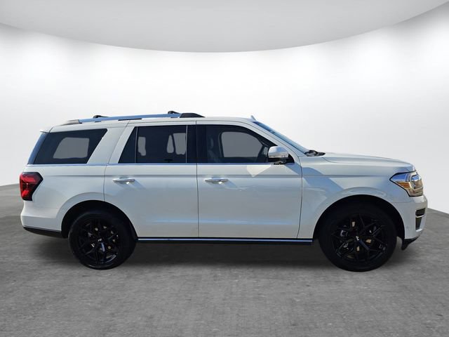 Certified 2022 Ford Expedition Limited image 3