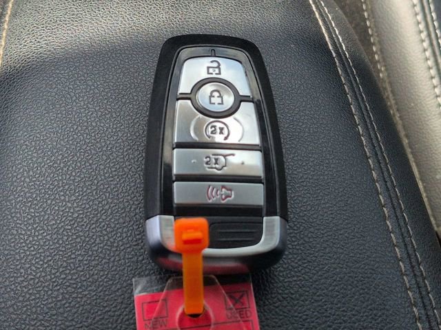 Certified 2022 Ford Escape Titanium image 32