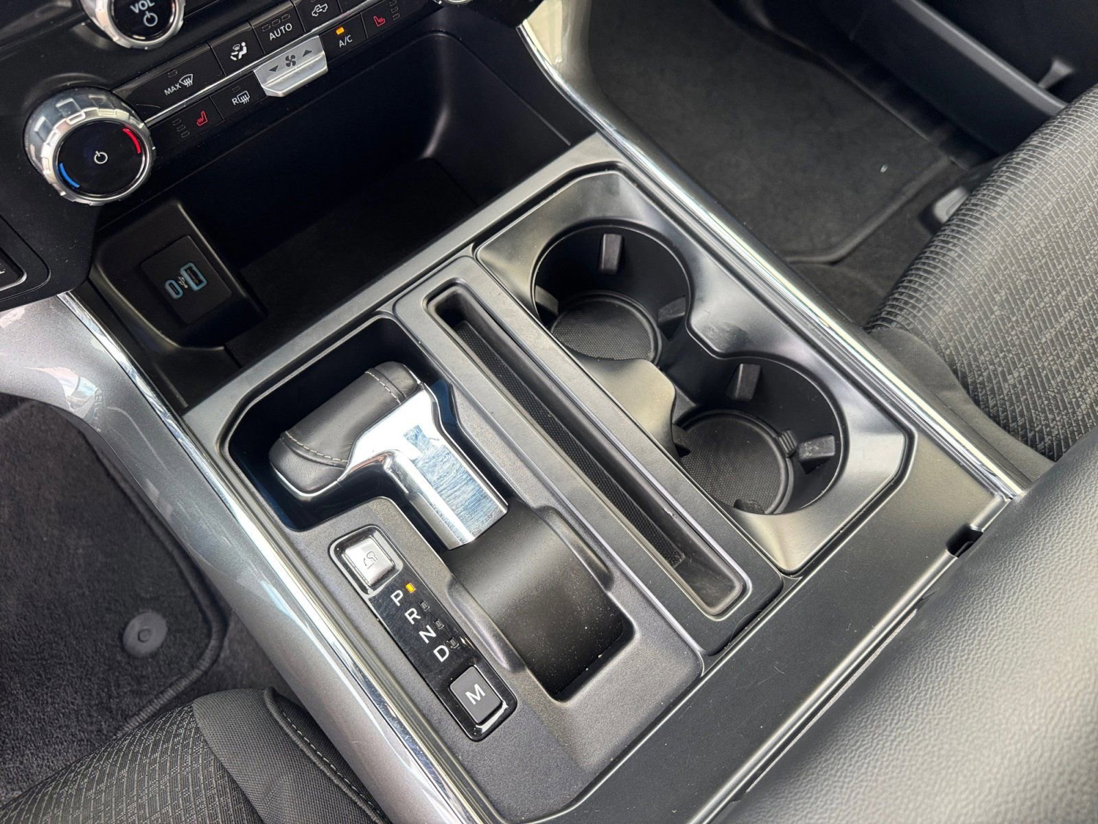 Certified 2022 Ford F150 XLT w/ Equipment Group 302A High image 22