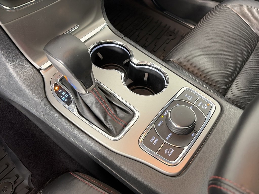 Used 2017 Jeep Grand Cherokee Trailhawk w/ Trailhawk Luxury Group image 22