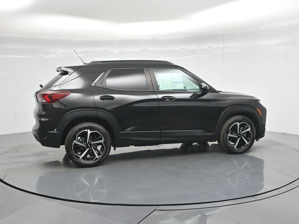 Used 2021 Chevrolet TrailBlazer RS image 12