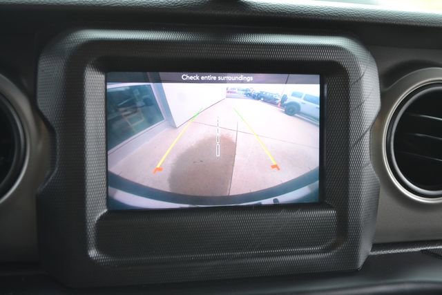Used 2022 Jeep Wrangler Sport AWD/4WD image 20