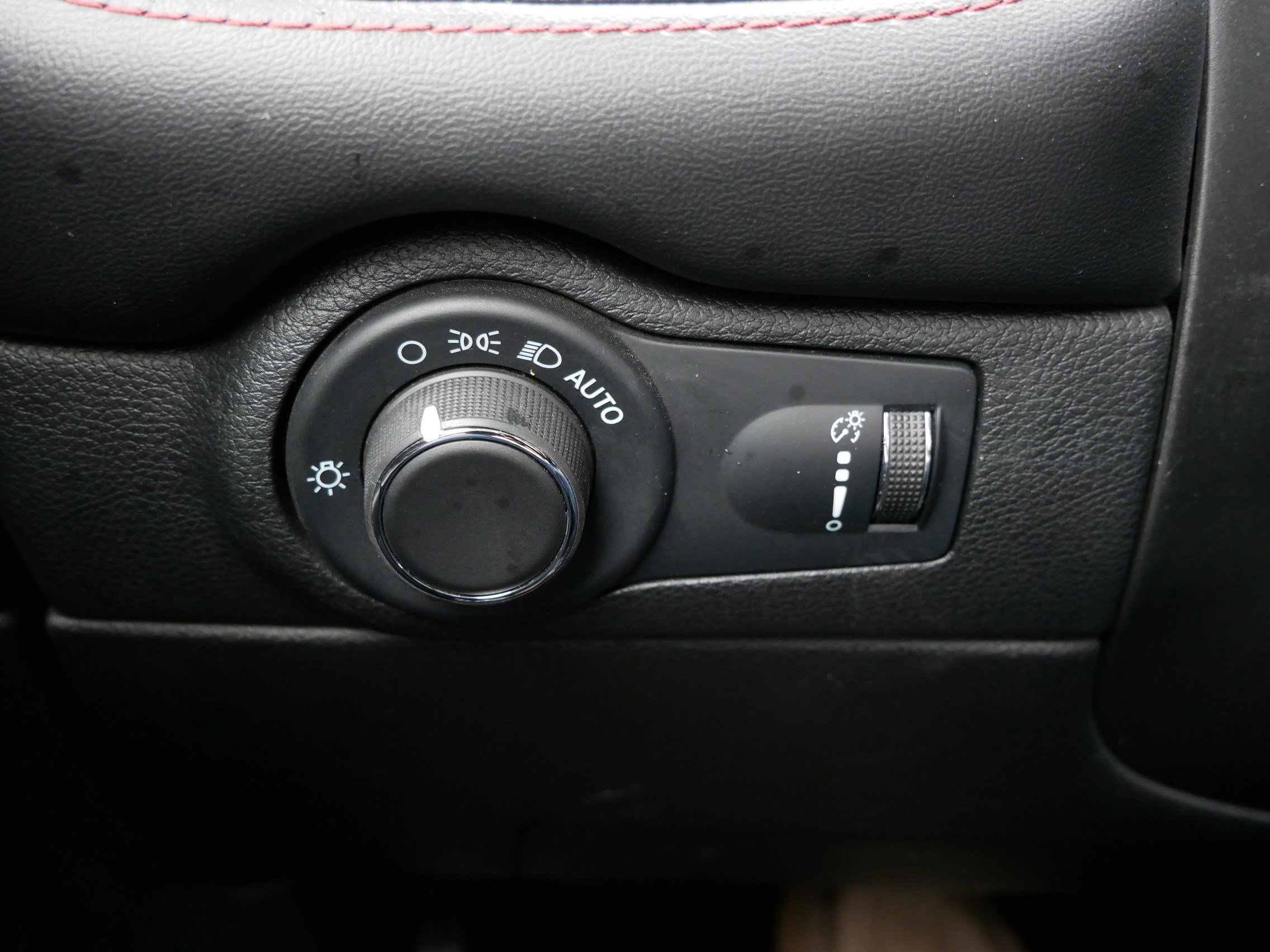 Used 2023 Dodge Durango GT AWD/4WD image 26