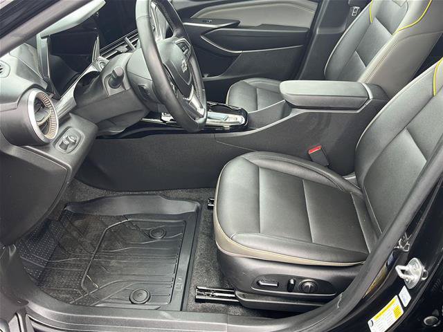Used 2025 Chevrolet Trax ACTIV w/ Driver Confidence Package FWD image 10