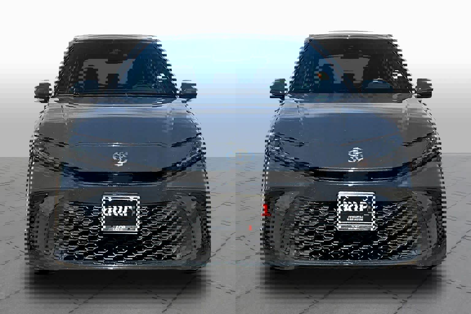 Used 2025 Toyota Camry SE image 6