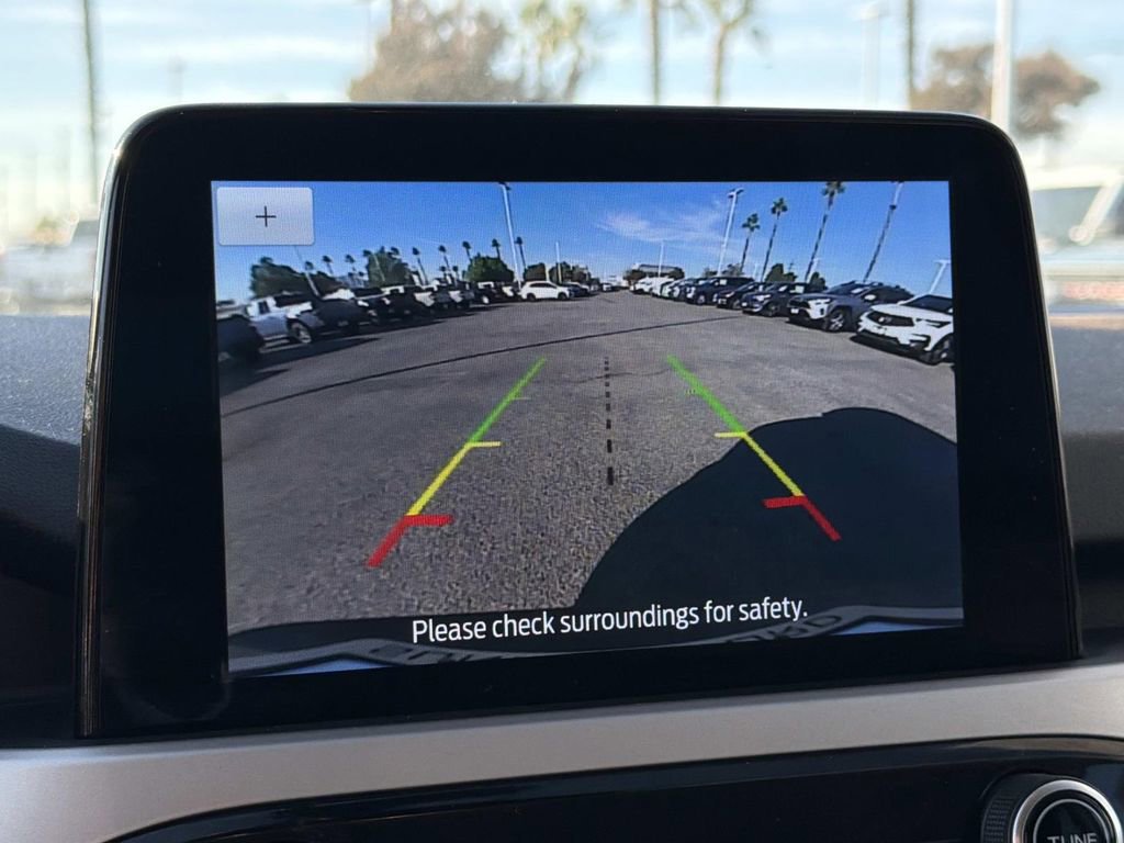 Certified 2022 Ford Escape SE image 13