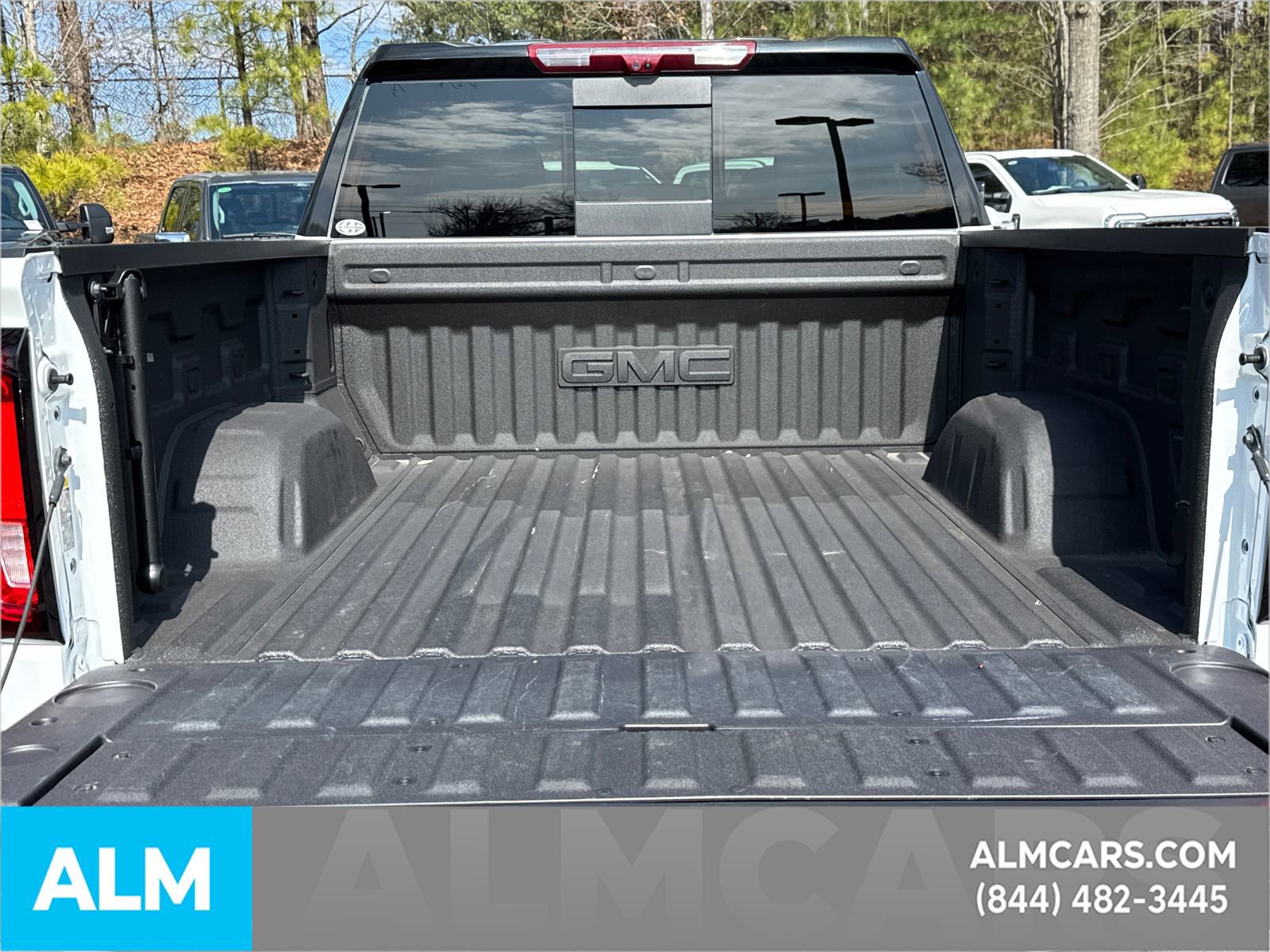 Used 2025 GMC Sierra 1500 AT4 w/ Technology Package image 23