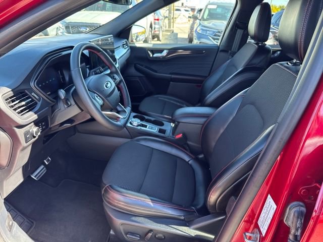 Certified 2024 Ford Escape ST-Line w/ Tech Pack #1 image 9
