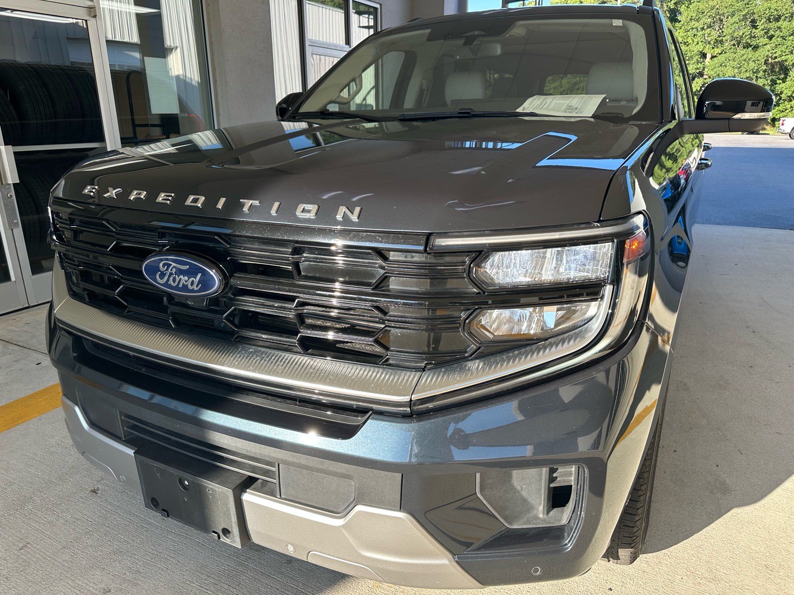 Certified 2025 Ford Expedition Max Platinum w/ Driver's Package