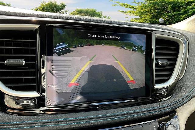 Used 2021 Chrysler Pacifica Touring image 21