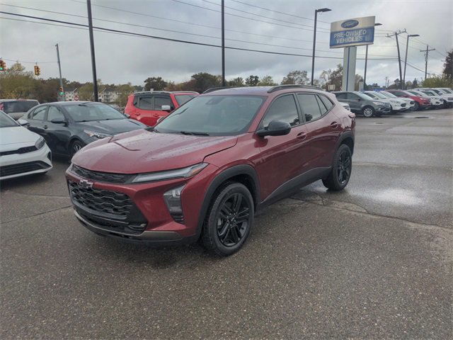 Used 2024 Chevrolet Trax ACTIV w/ Driver Confidence Package image 12