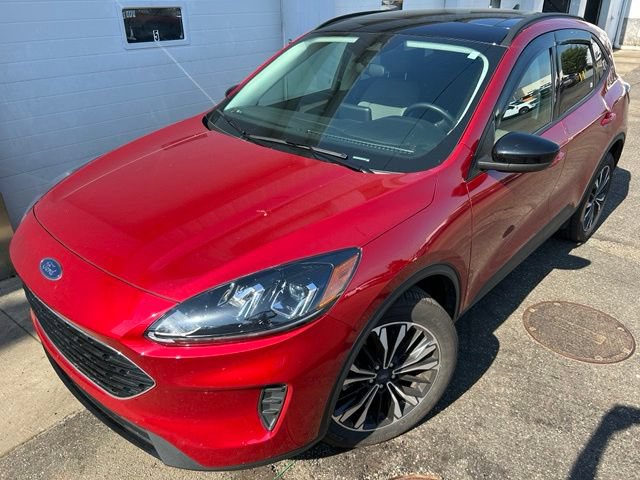 Certified 2022 Ford Escape SE w/ SE Sport Appearance Package