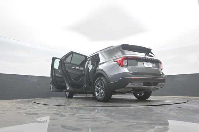 Certified 2025 Ford Explorer Active w/ Active Comfort Package AWD/4WD image 46