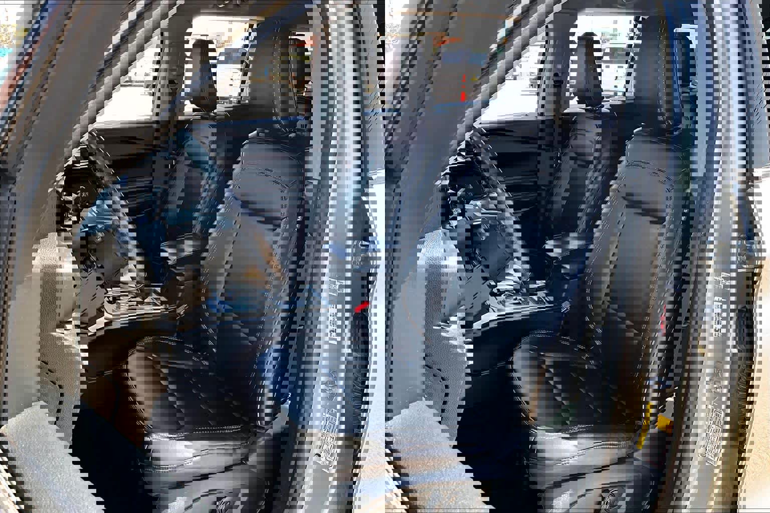 Certified 2021 Ford Explorer XLT w/ Equipment Group 202A image 9