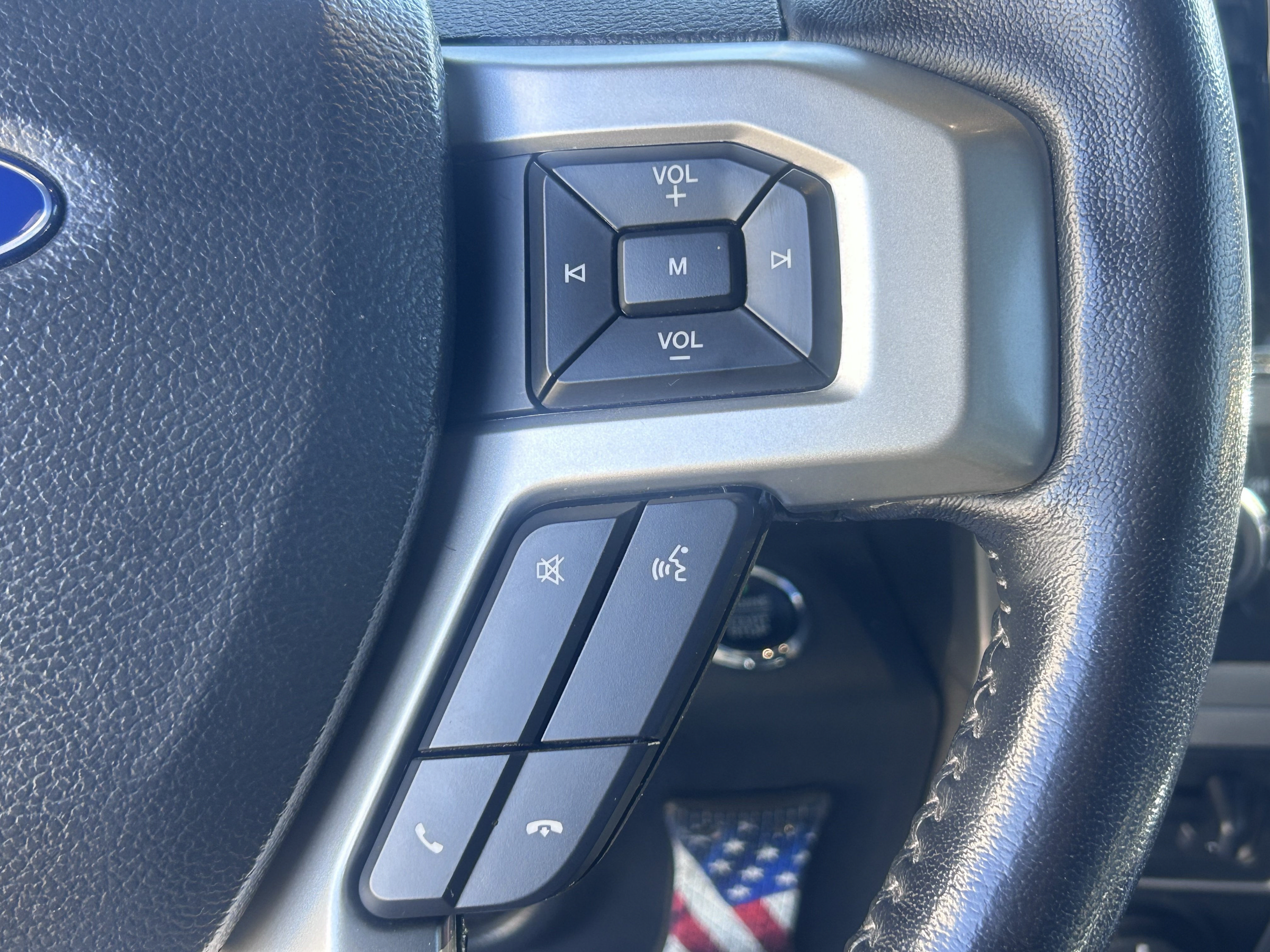 Certified 2022 Ford F250 Lariat w/ Tremor Off-Road Package AWD/4WD image 16