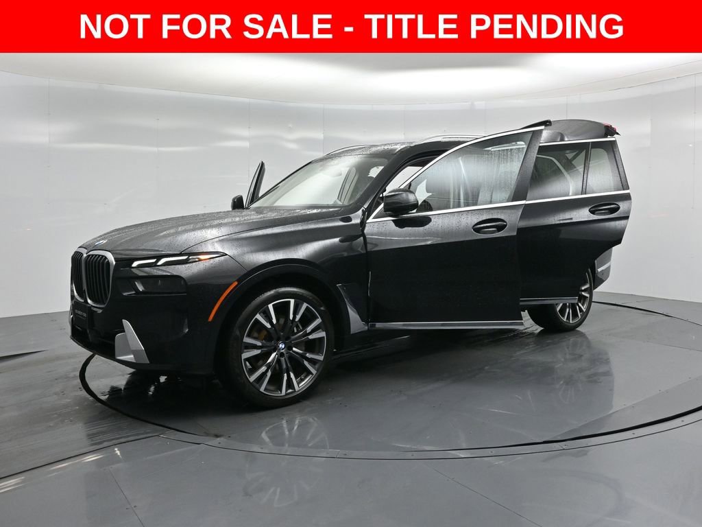 Used 2023 BMW X7 xDrive40i w/ Parking Assistance Package image 27