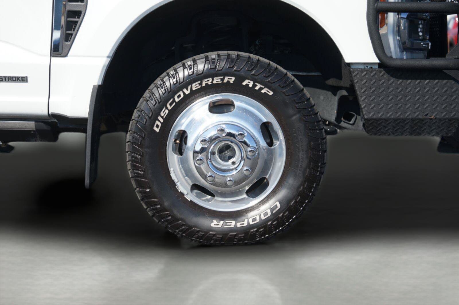 Certified 2023 Ford F350 Lariat w/ Lariat Ultimate Package AWD/4WD image 4