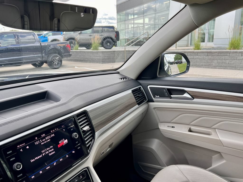 Used 2021 Volkswagen Atlas SEL Premium AWD/4WD image 21
