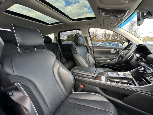 Used 2024 Genesis GV80 2.5T w/ Prestige Package image 35