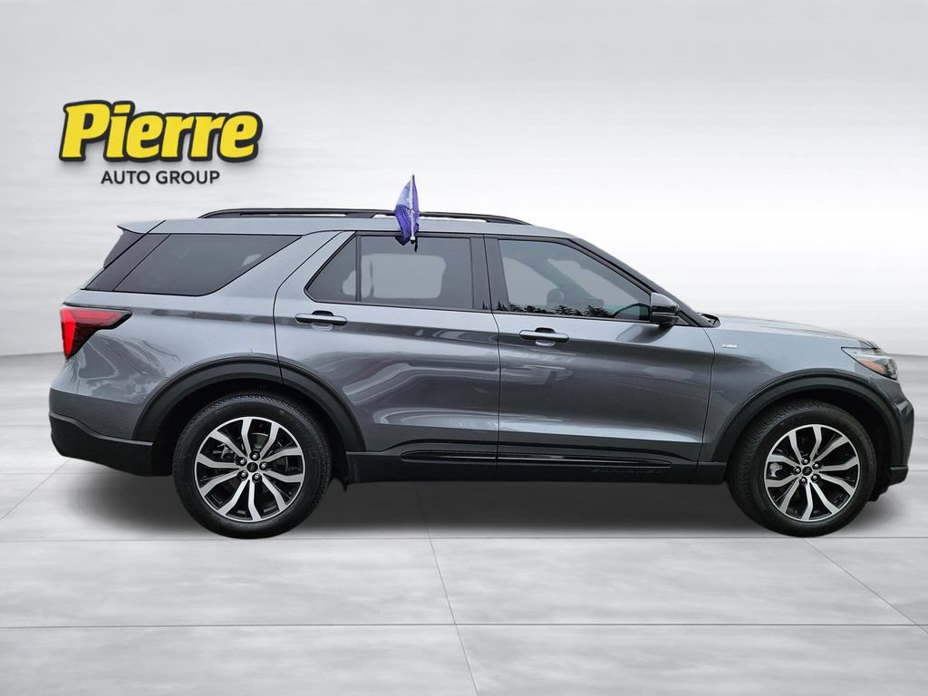 Certified 2025 Ford Explorer ST-Line w/ Premium Package RWD image 6