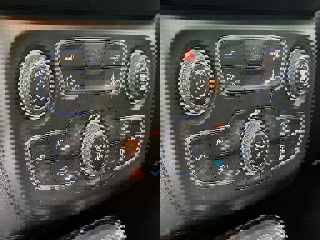 Used 2021 Jeep Compass Limited w/ Sun and Sound Group image 21