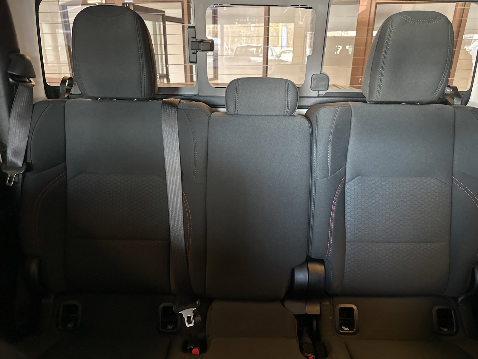 Used 2022 Jeep Gladiator Rubicon w/ Cold Weather Group image 33