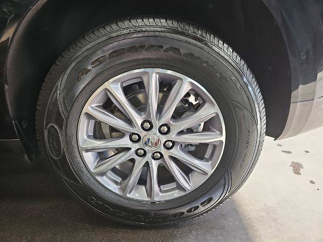 Used 2024 Buick Enclave Premium AWD/4WD image 33