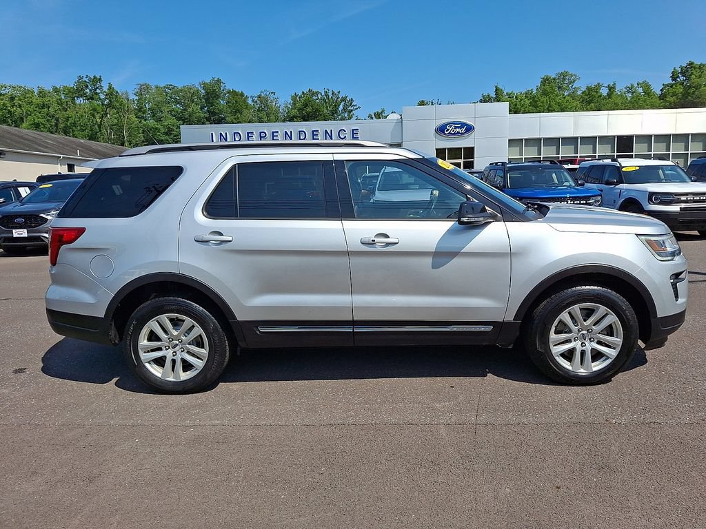 Certified 2018 Ford Explorer XLT w/ Equipment Group 202A AWD/4WD image 12