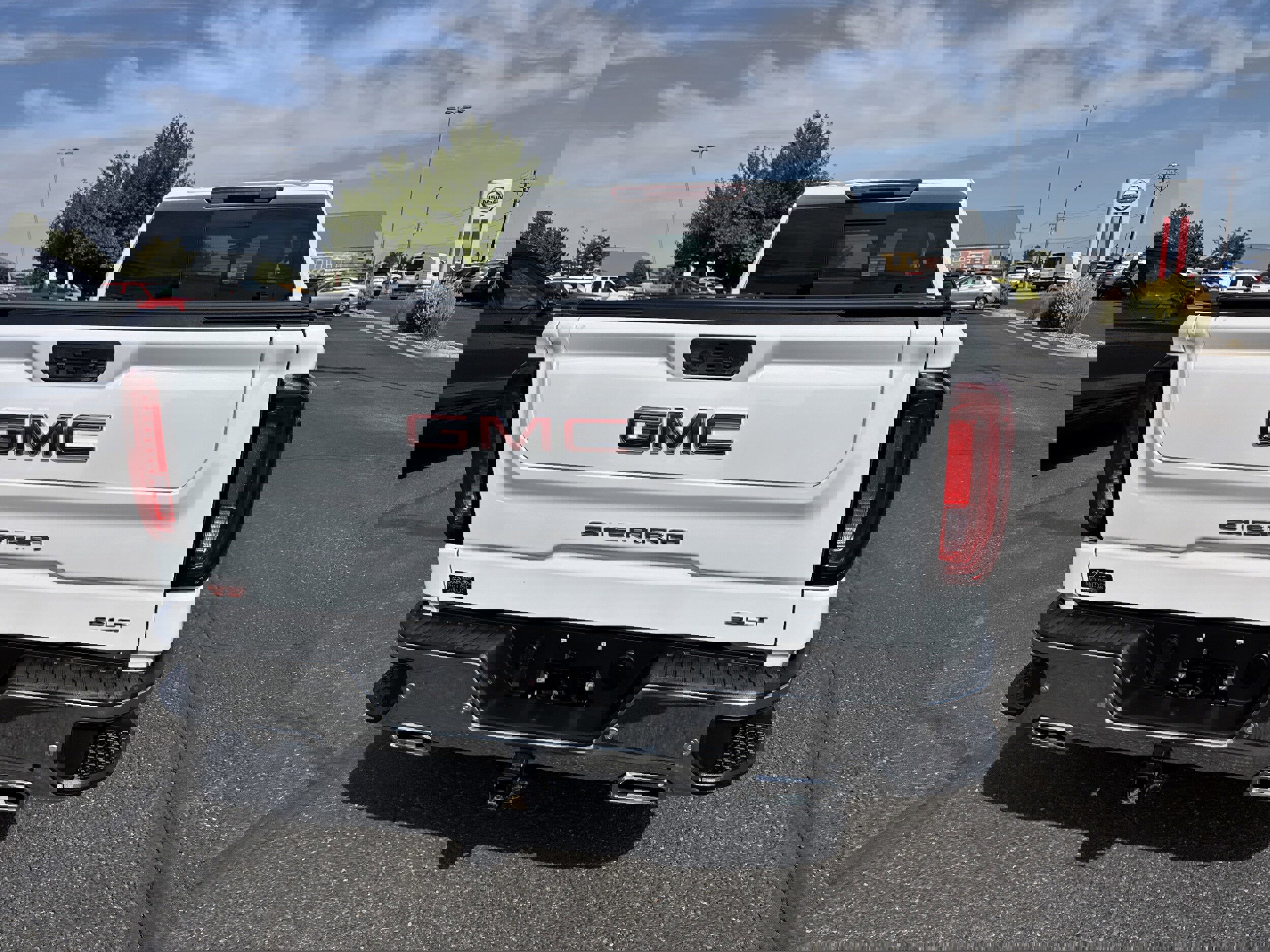 Used 2021 GMC Sierra 1500 SLT w/ SLT Premium Plus Package image 6