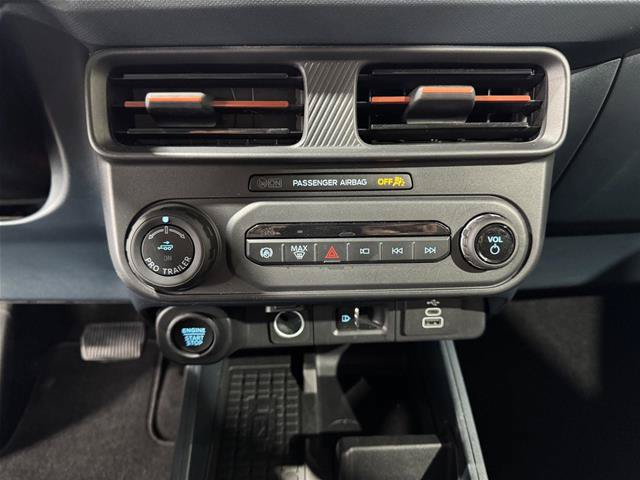 Certified 2025 Ford Maverick Lariat AWD/4WD image 30