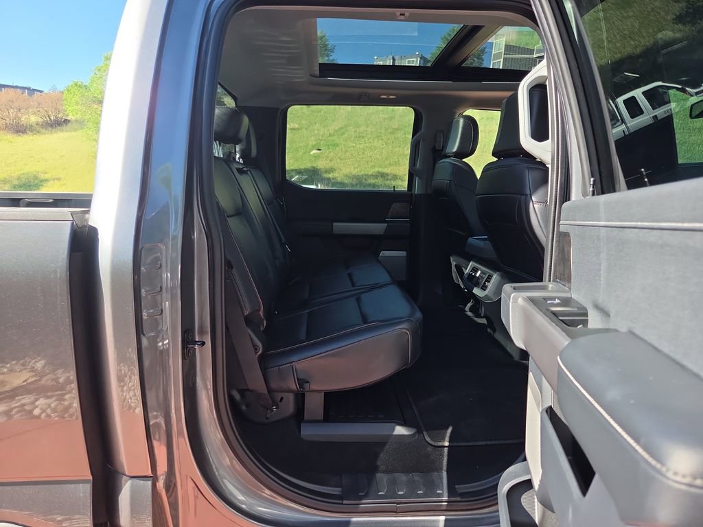 Certified 2025 Ford F350 Lariat AWD/4WD image 31
