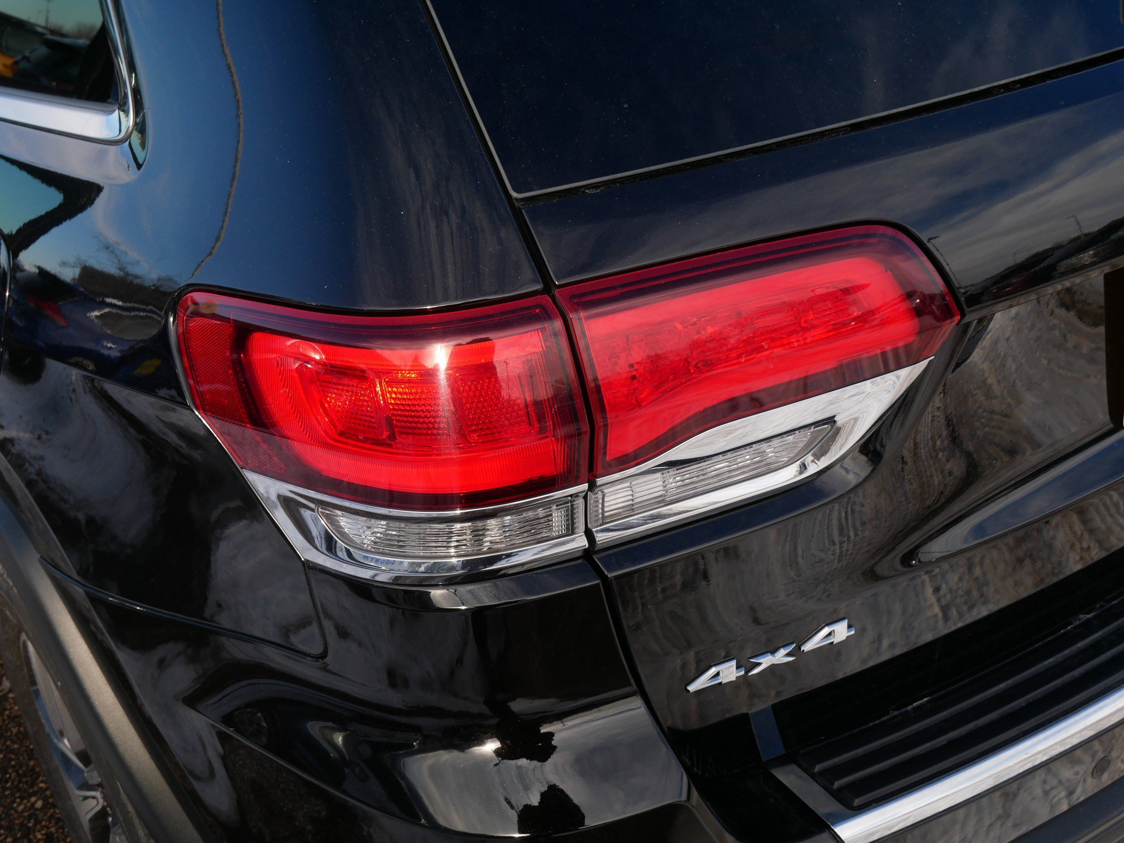 Used 2020 Jeep Grand Cherokee Limited image 17