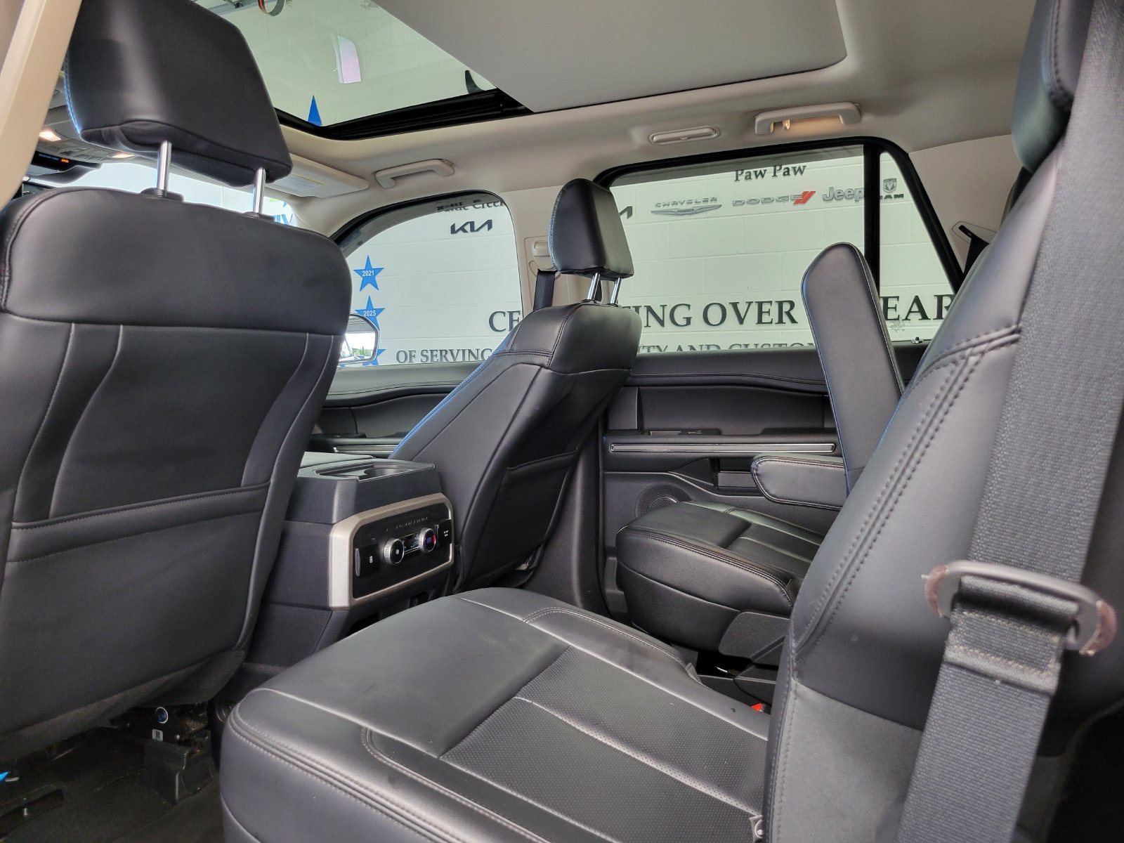 Certified 2024 Ford Expedition XLT AWD/4WD image 24