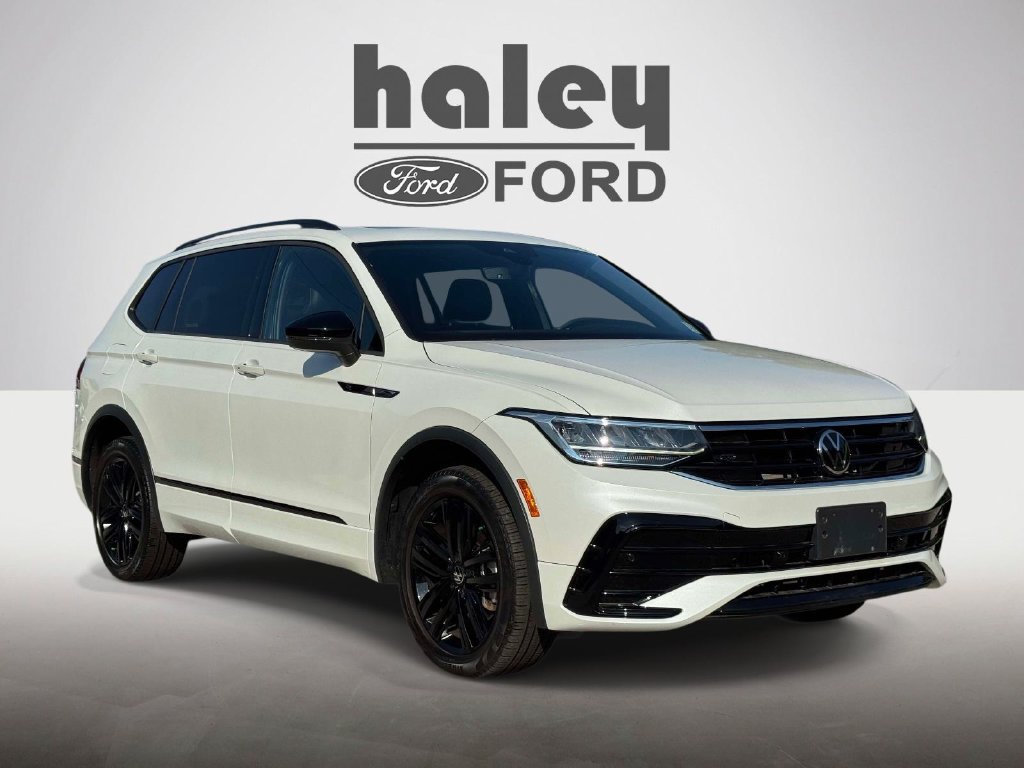 Used 2022 Volkswagen Tiguan SE R-Line AWD/4WD image 1