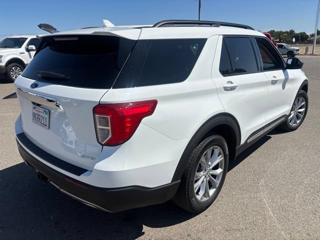 Certified 2023 Ford Explorer XLT w/ Equipment Group 202A AWD/4WD image 7