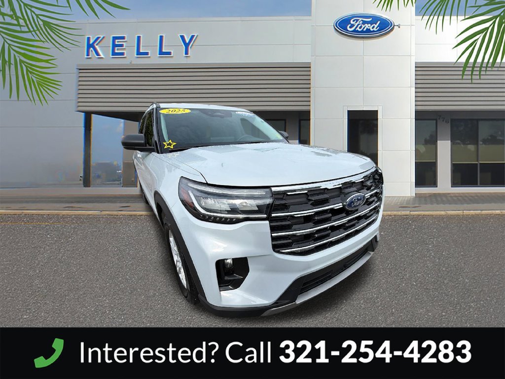 Certified 2025 Ford Explorer Active w/ Active Comfort Package RWD image 9