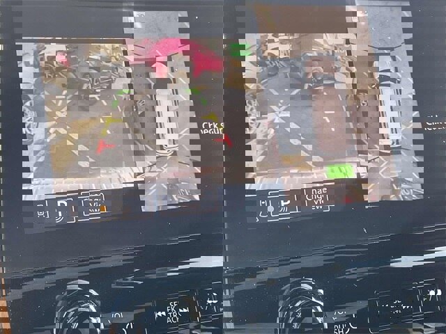 Used 2024 INFINITI QX80 Sensory image 10