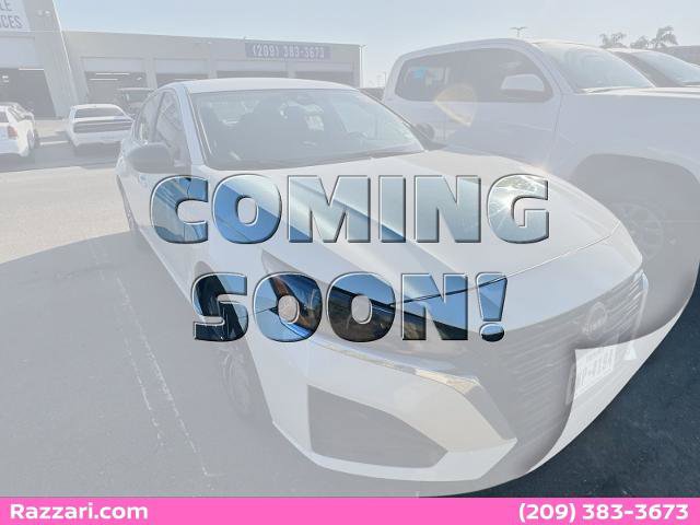 Used 2025 Nissan Altima 2.5 SV FWD image 1