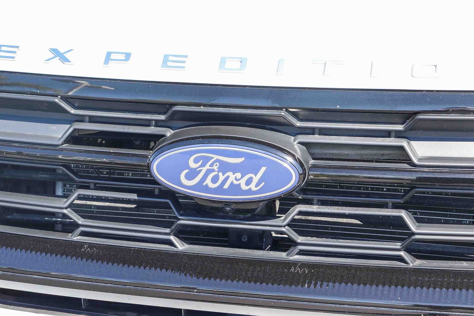 Certified 2025 Ford Expedition Active AWD/4WD image 11