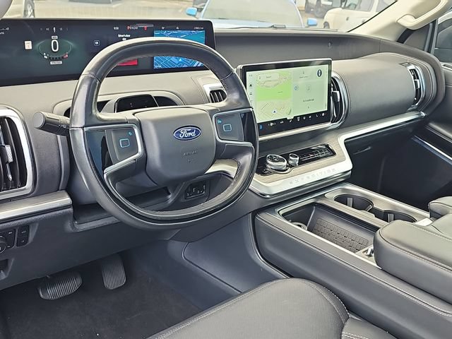 Certified 2025 Ford Expedition Platinum AWD/4WD image 21