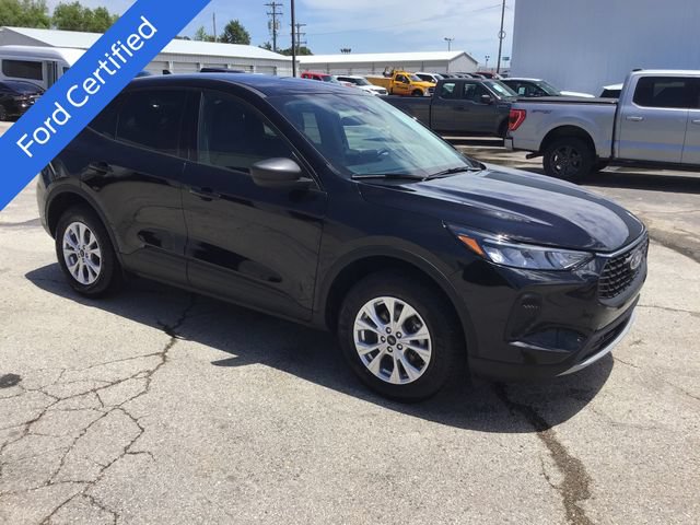 Certified 2025 Ford Escape Active AWD/4WD image 7