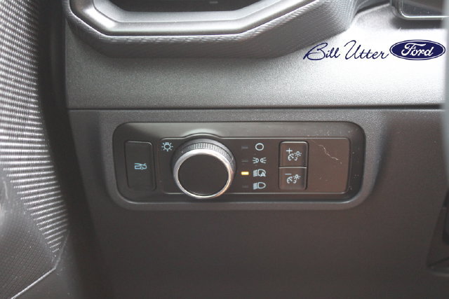 Certified 2025 Ford Mustang Coupe RWD image 18