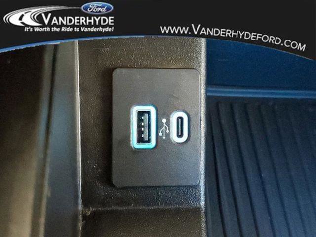 Certified 2024 Ford Expedition Max XLT image 32